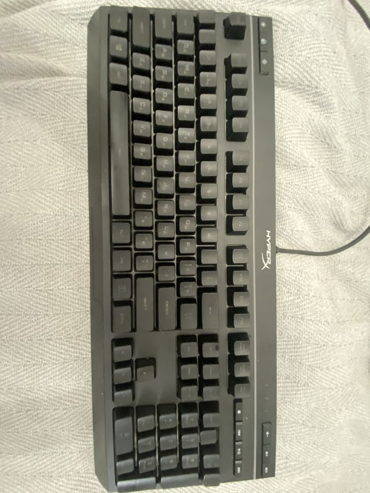 Клавиатура Hyper X Alloy Core RGB подсветка