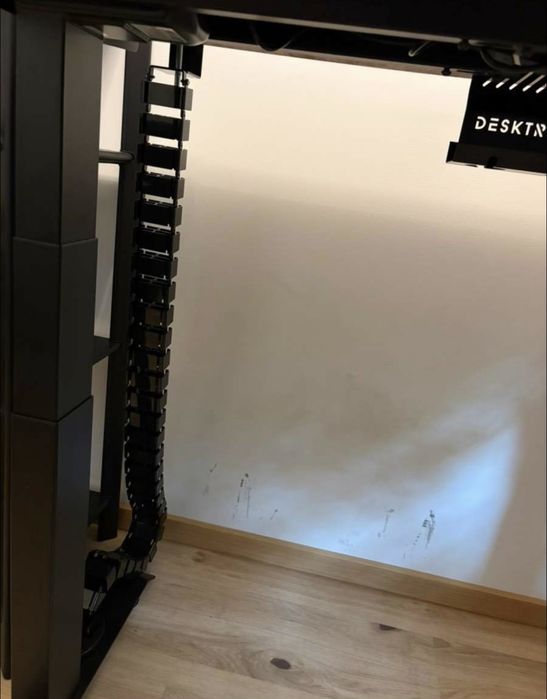 Birou de colț premium, reglabil electric pe înălțime - furnir de nuc