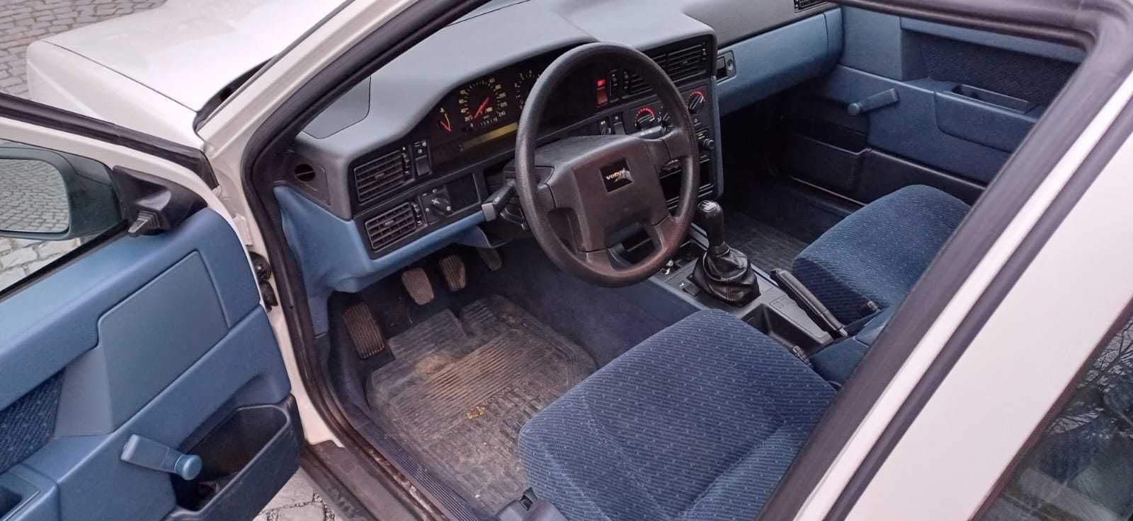Volvo 850 din 1992 - vehicul istoric - oldtimer