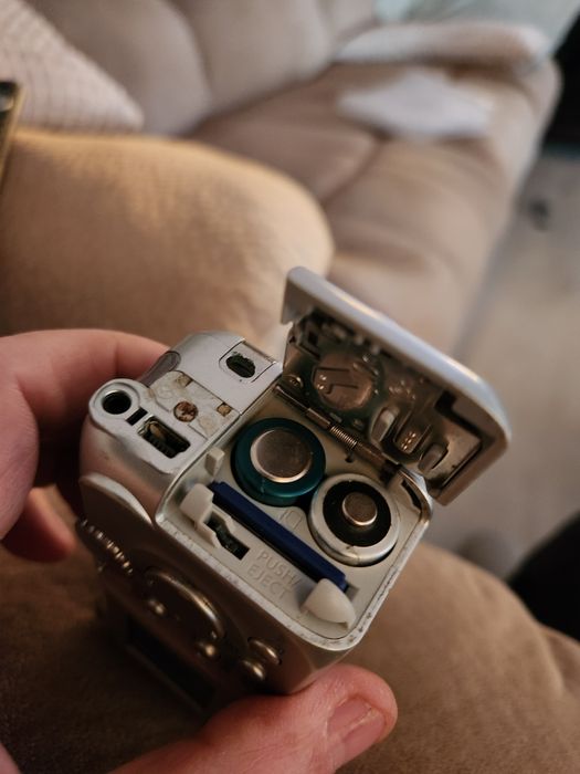 Cameră foto-video CANON PowerShot A410, funcțională.