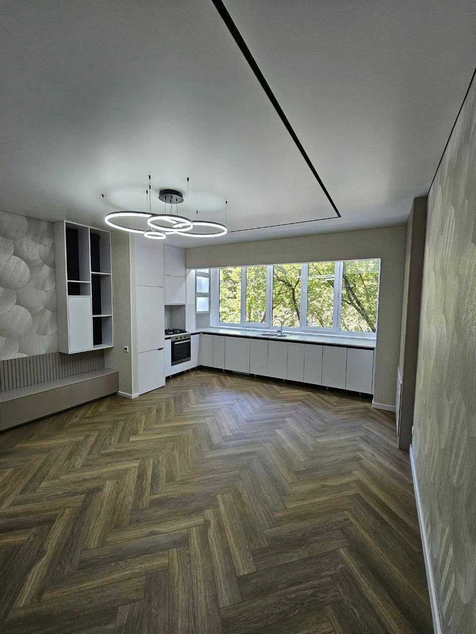 Продается 3х комнатная ЕВРО квартира в центре, Дархан