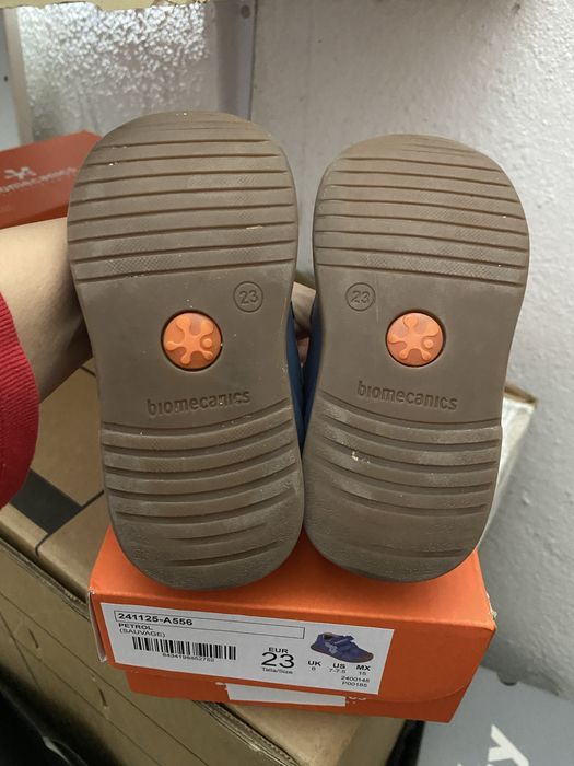 Biomecanics marime 23