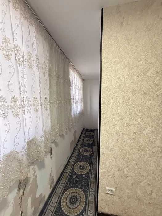 Тамирланган 3 хонали 3 каватда квартира сотилади Конечка