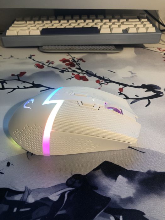 Mouse alb de gaiming wirless