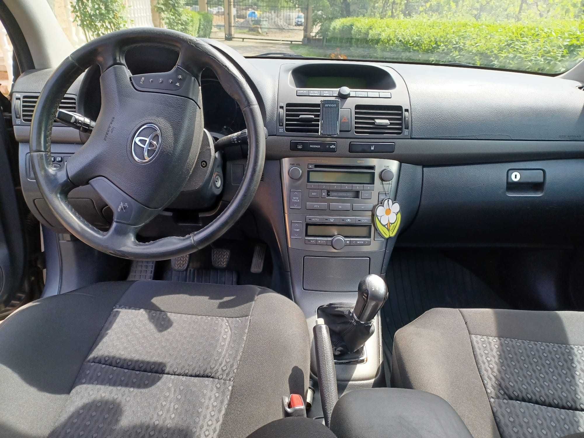 Vand Toyota Avensis 1.8 2005