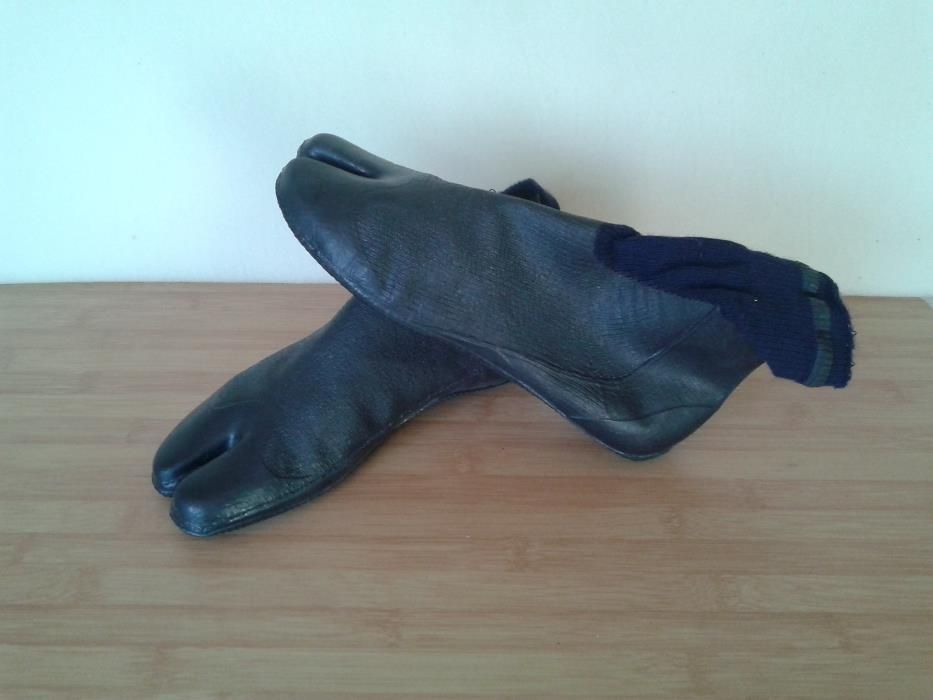 Tabi Split Toes Pantofii - 27 cm interior - nou original din Japonia
