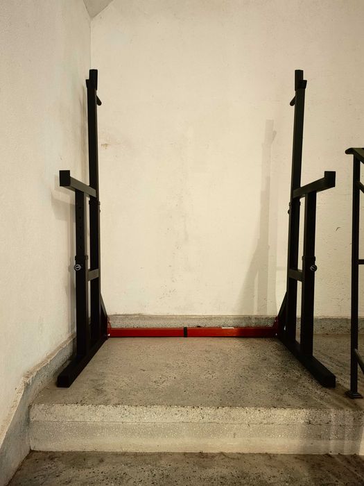 Продавам стойки за клек