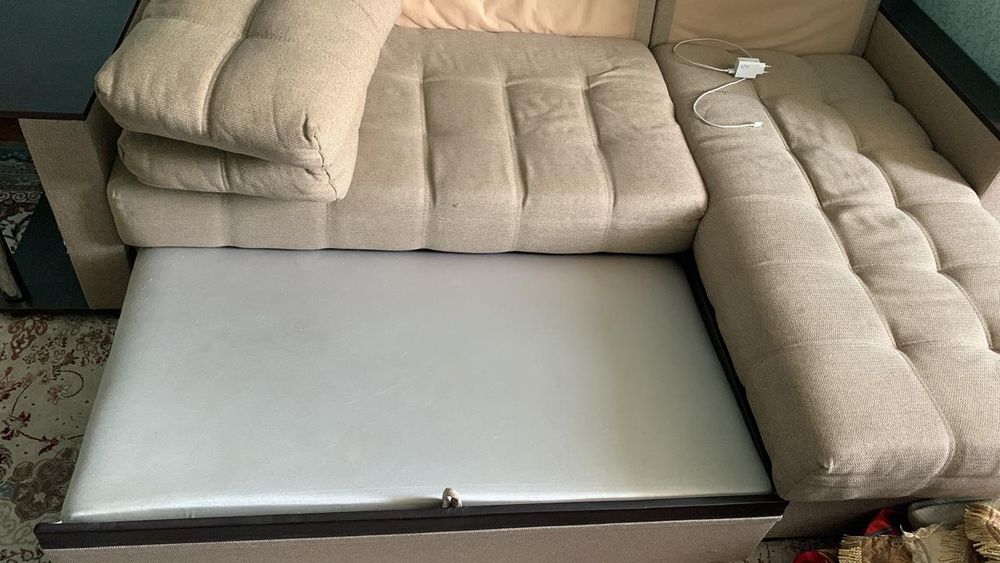 Продам Диван угловой