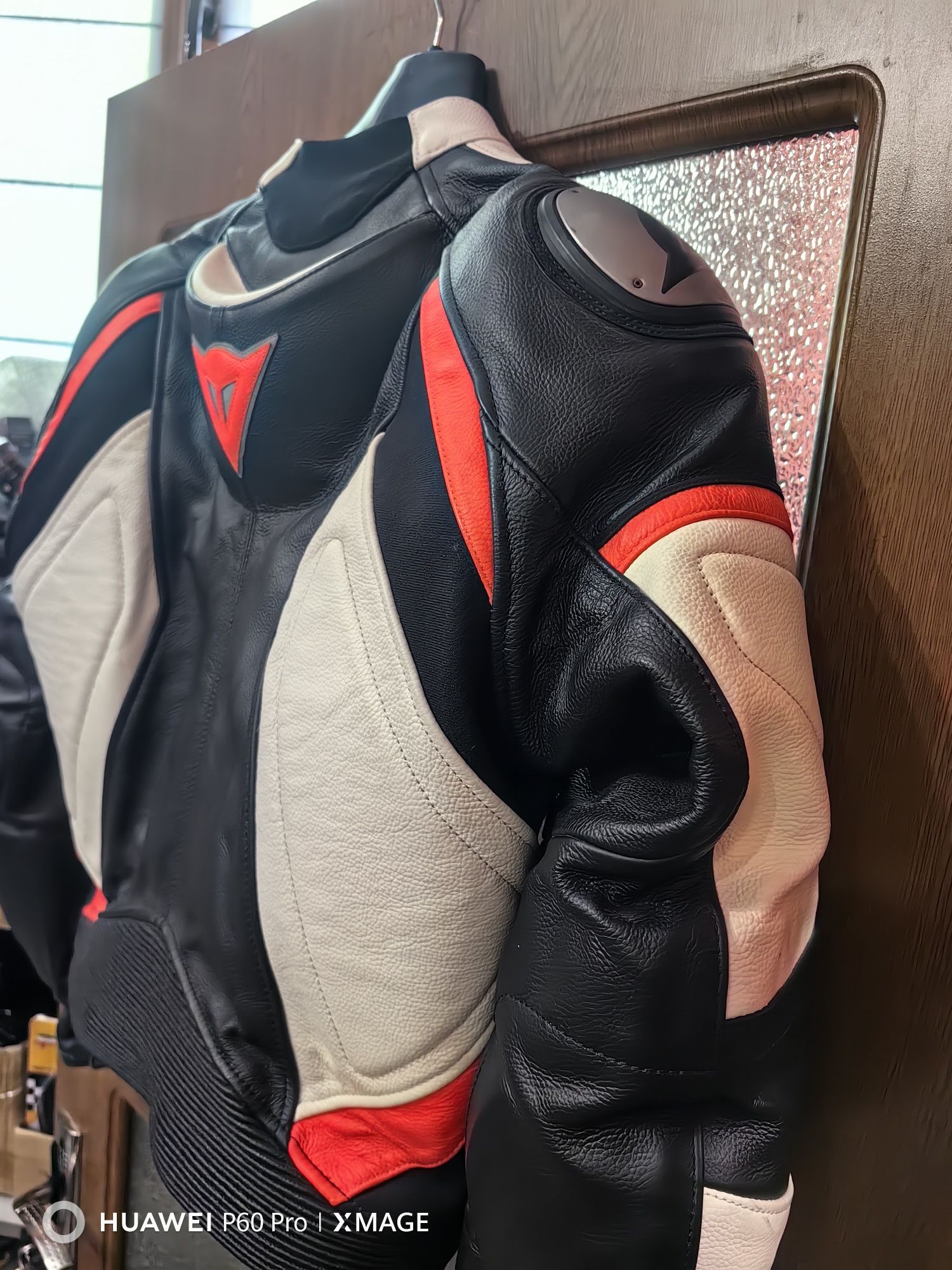 Яке Dainese Размер 48