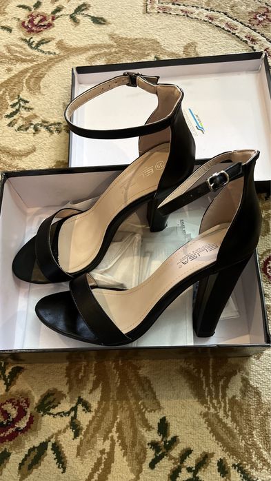 Босоножки 39 размер