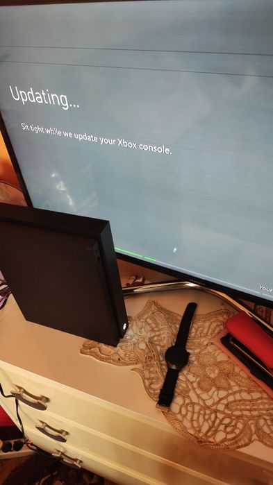 Laptop Asus i7 gen 10 impecabil și Xbox one X