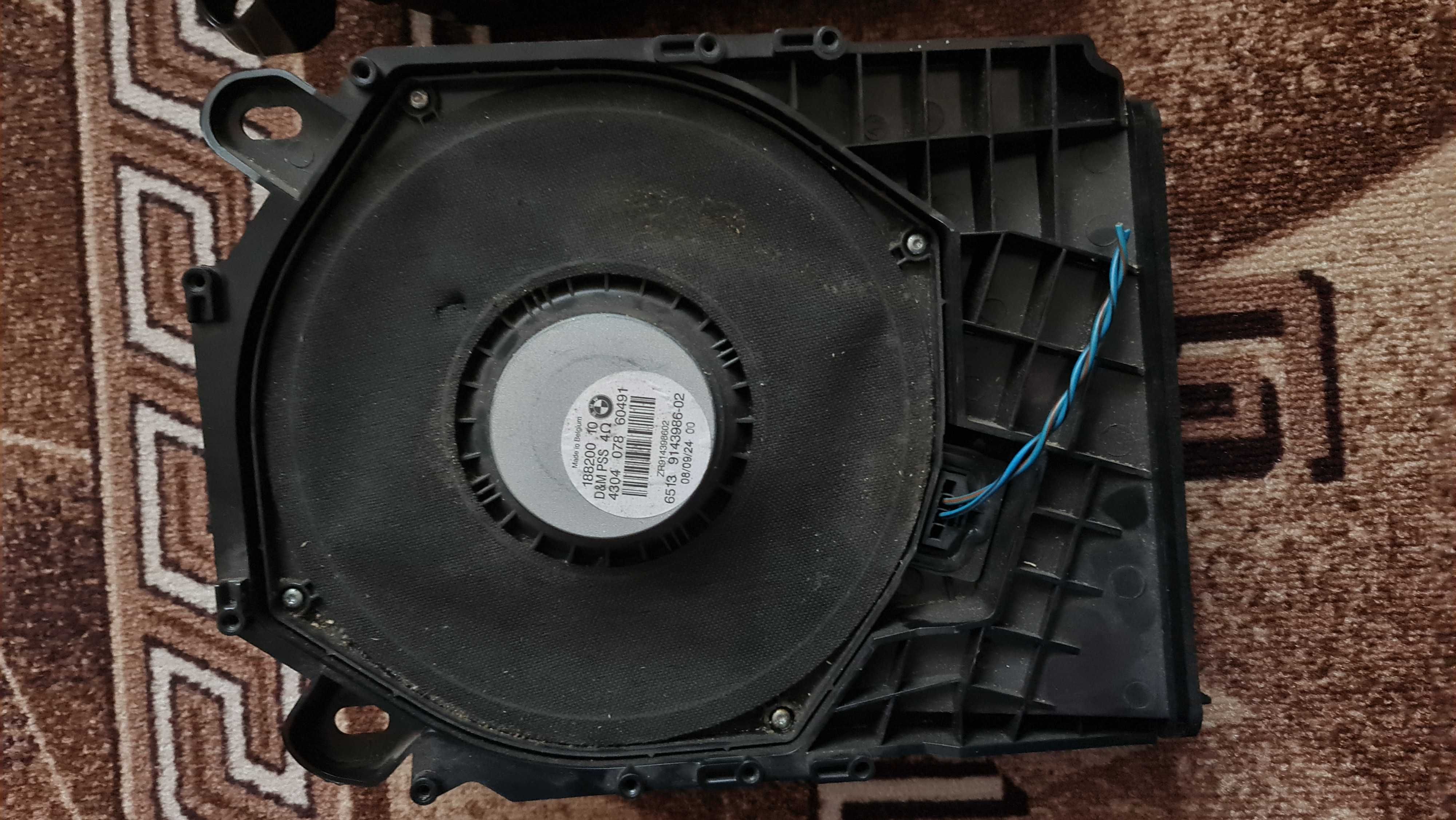 Субуфери за  BMW e90