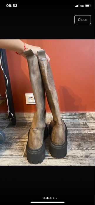 Ghete din piele naturala Zara