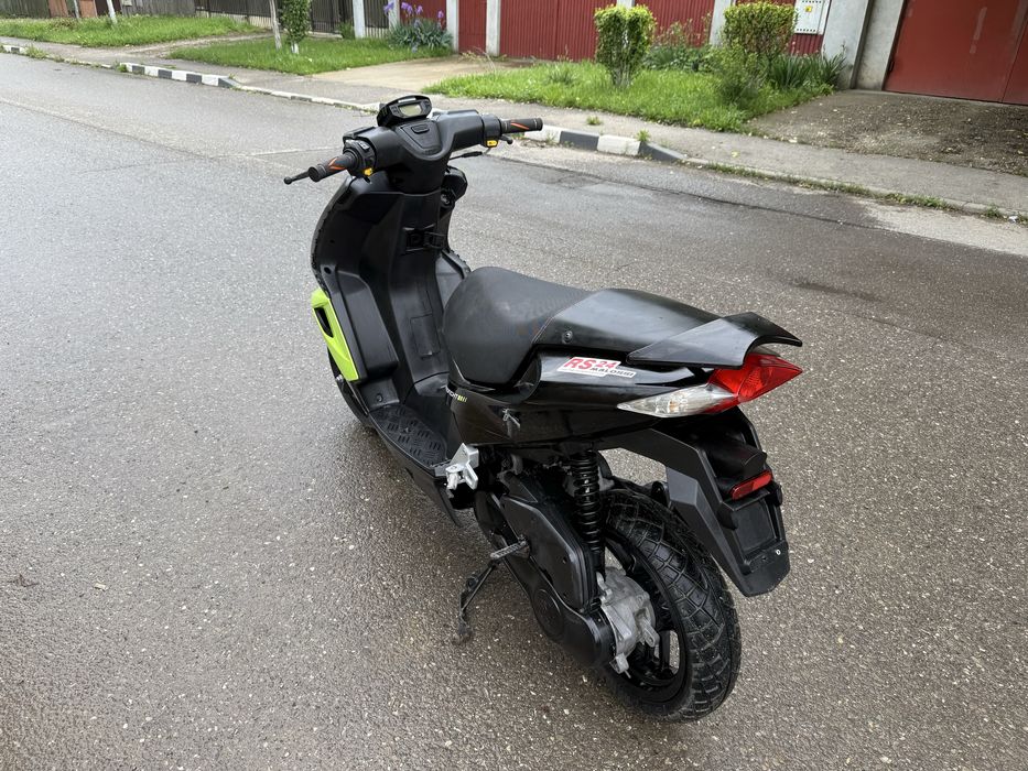 Scuter Peugeot Speedfight 4 2 t ( fabricatie 2015 ) imp germania
