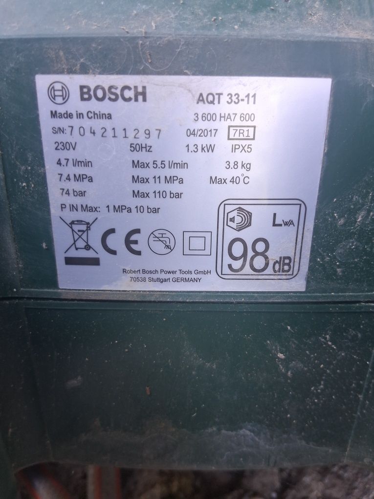 Водоструйка BOSCH AQT 33-11