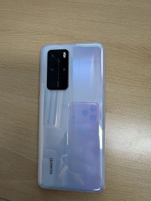 Продавам Huawei p40 prо