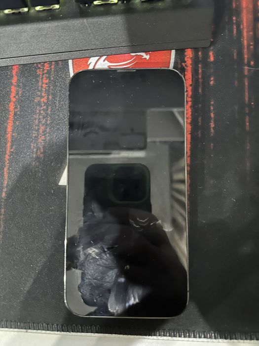 Продам iphone 13 pro + apple watch 4 40mm