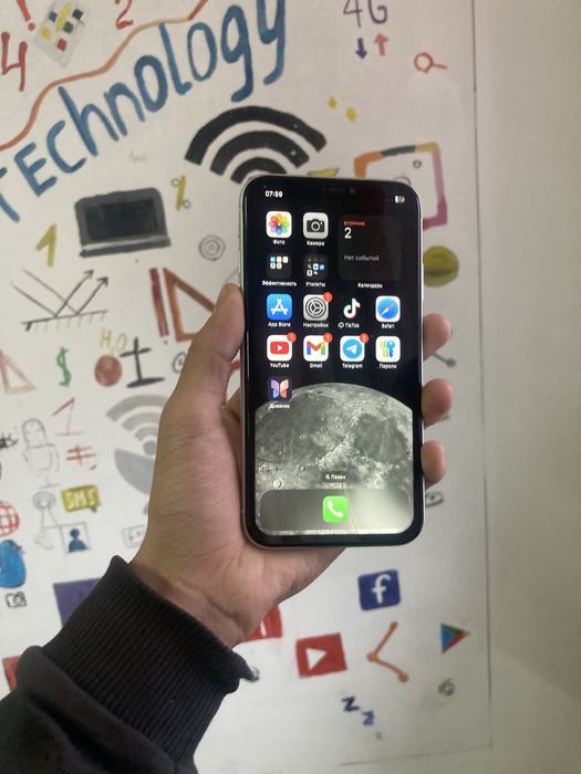 iPhone Xr 64гб….