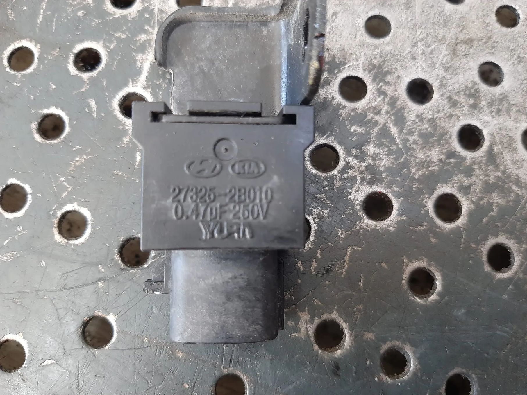 senzor condensator 1.4 benz g4fa kia ceed 2 jd  27325-2b010
