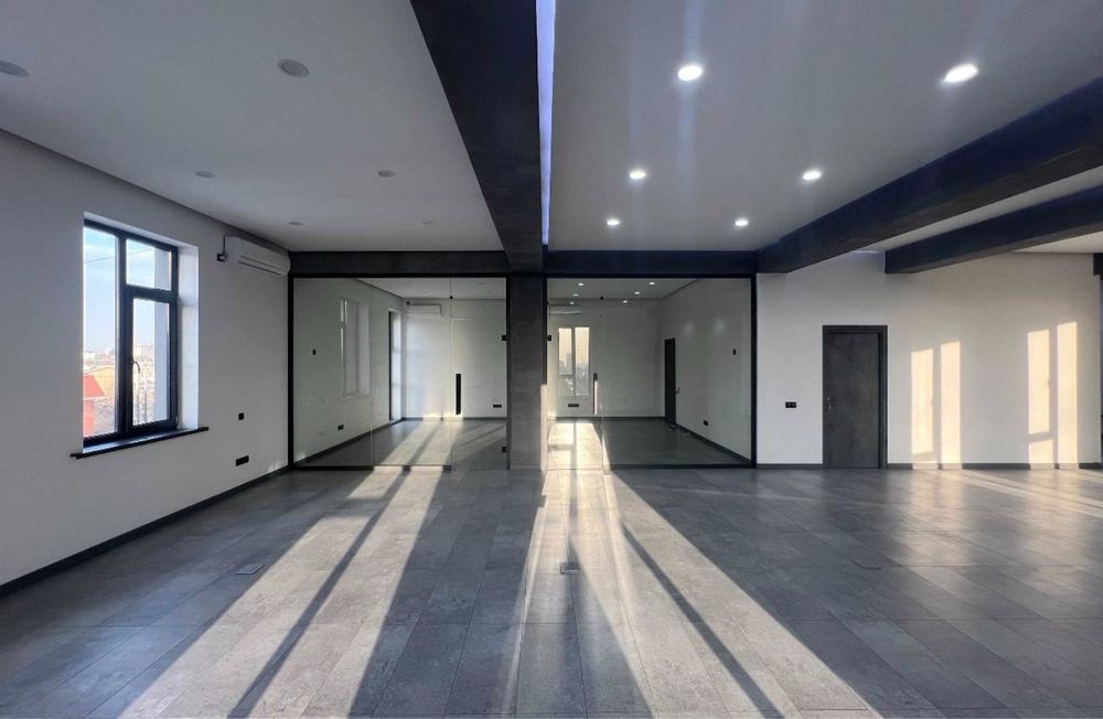 Аренда под офис 5 минут от метро Ташкент! 177м2 18$ 1м2 БЦ!