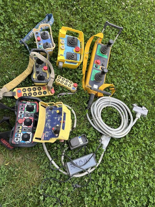 Radio telecomenzi pentru macara manitou etc