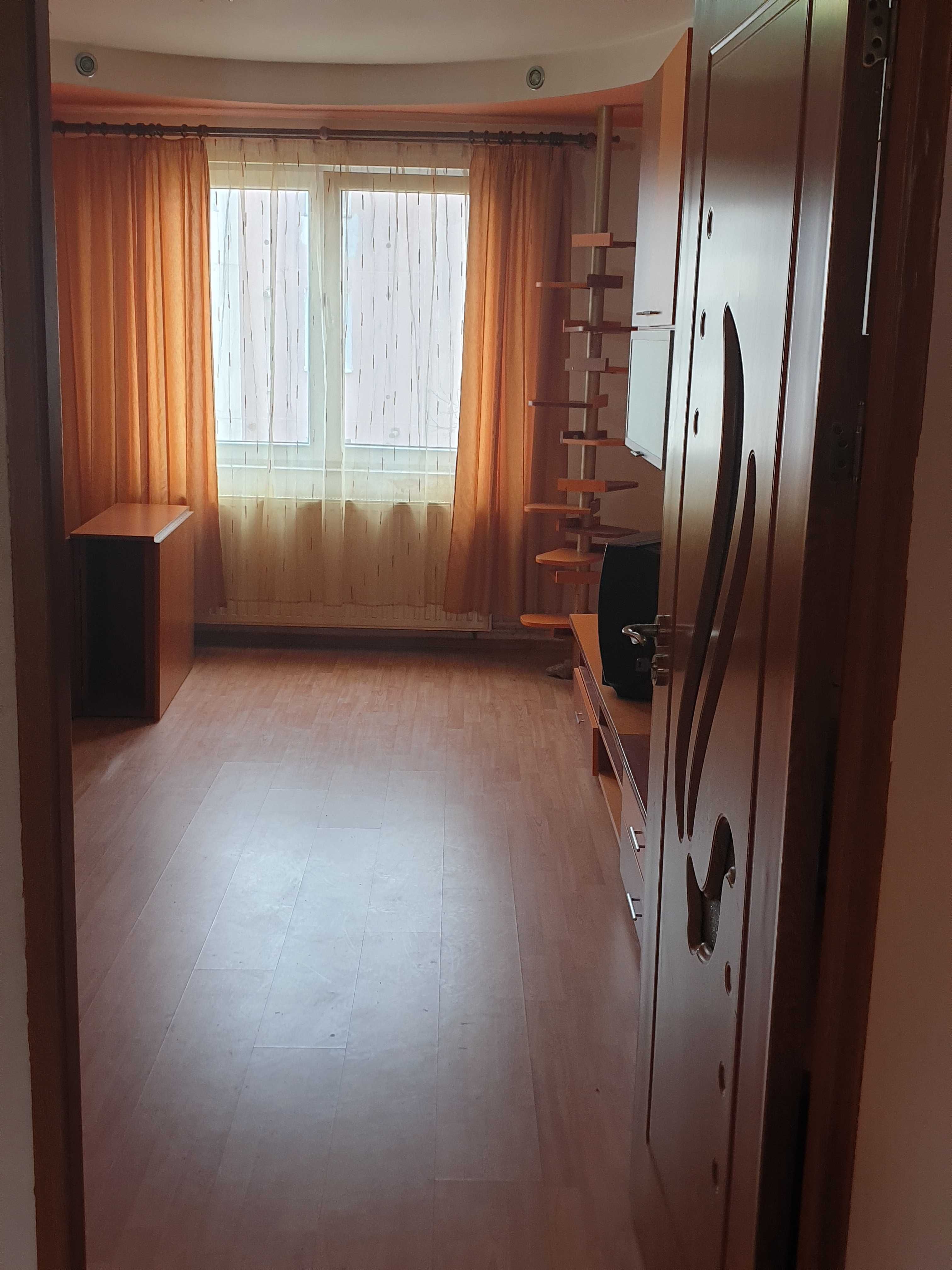 Apartament 3 camere