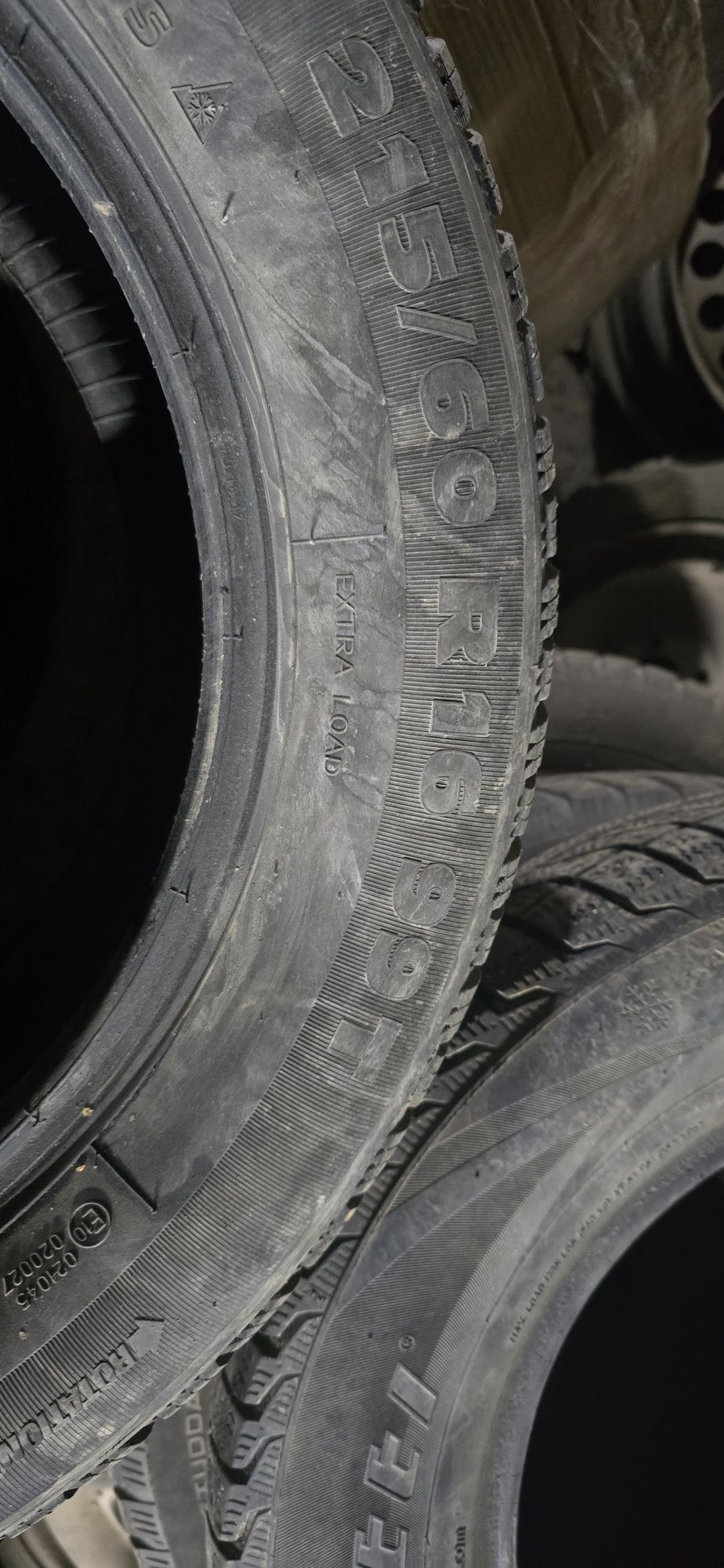Комплект шин 215.60.R16