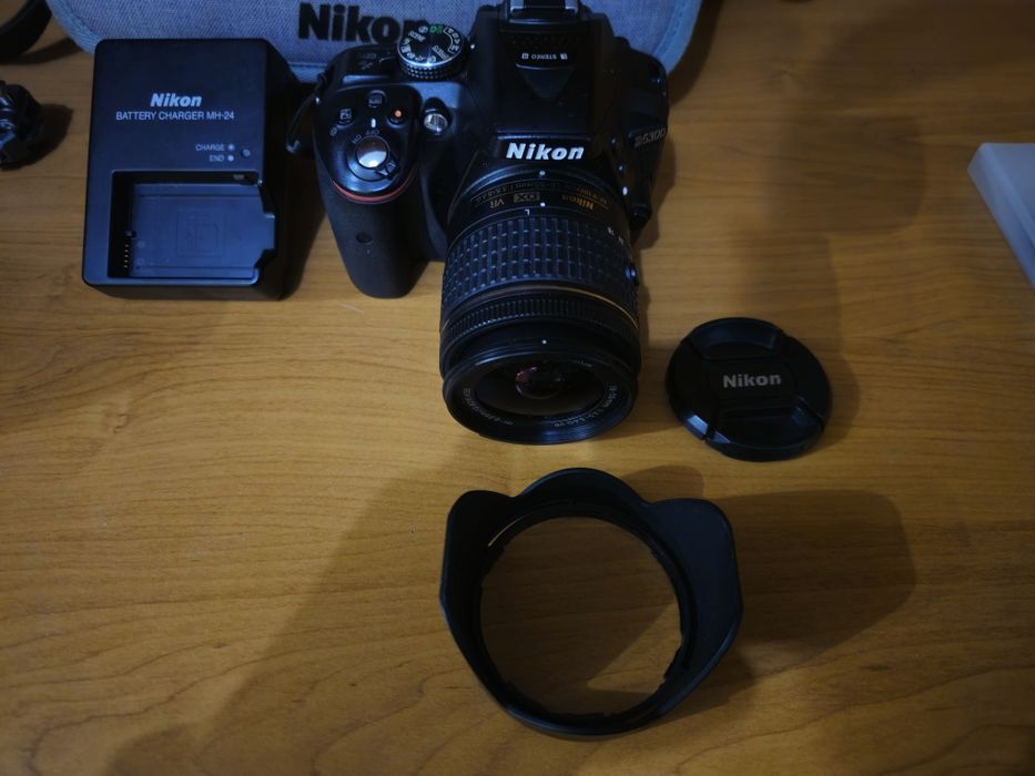 !!! СПЕШНО !!! Nikon D5300 + обектив 18-55mm VR