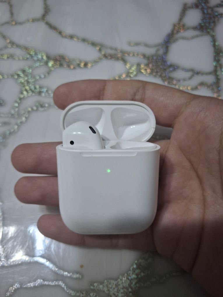 Airpods 2 один наушник