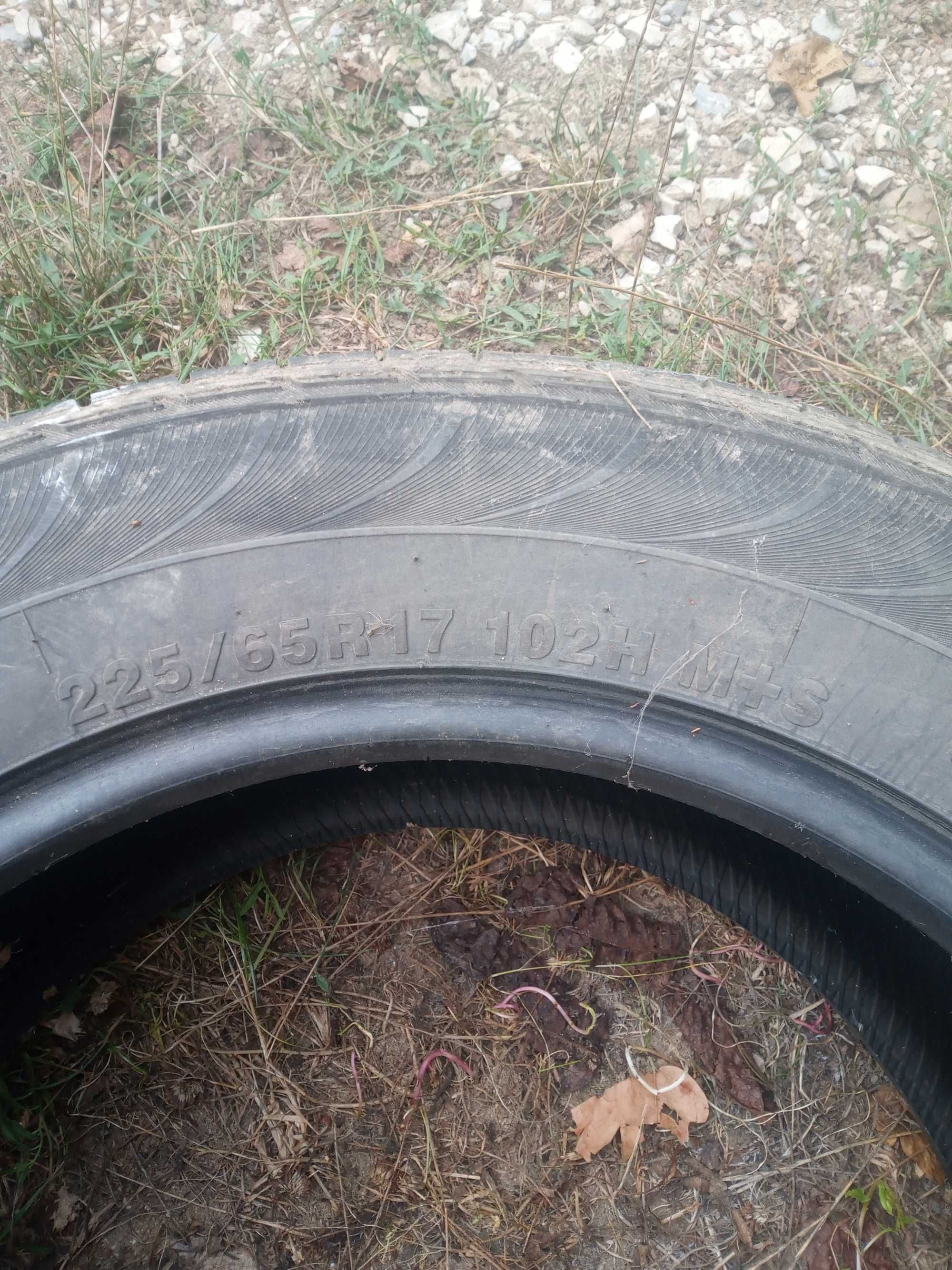 Джипове гуми Kumho 225/65/17