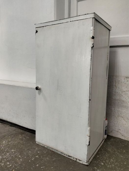 Продам сейф, размером 51 см /103см