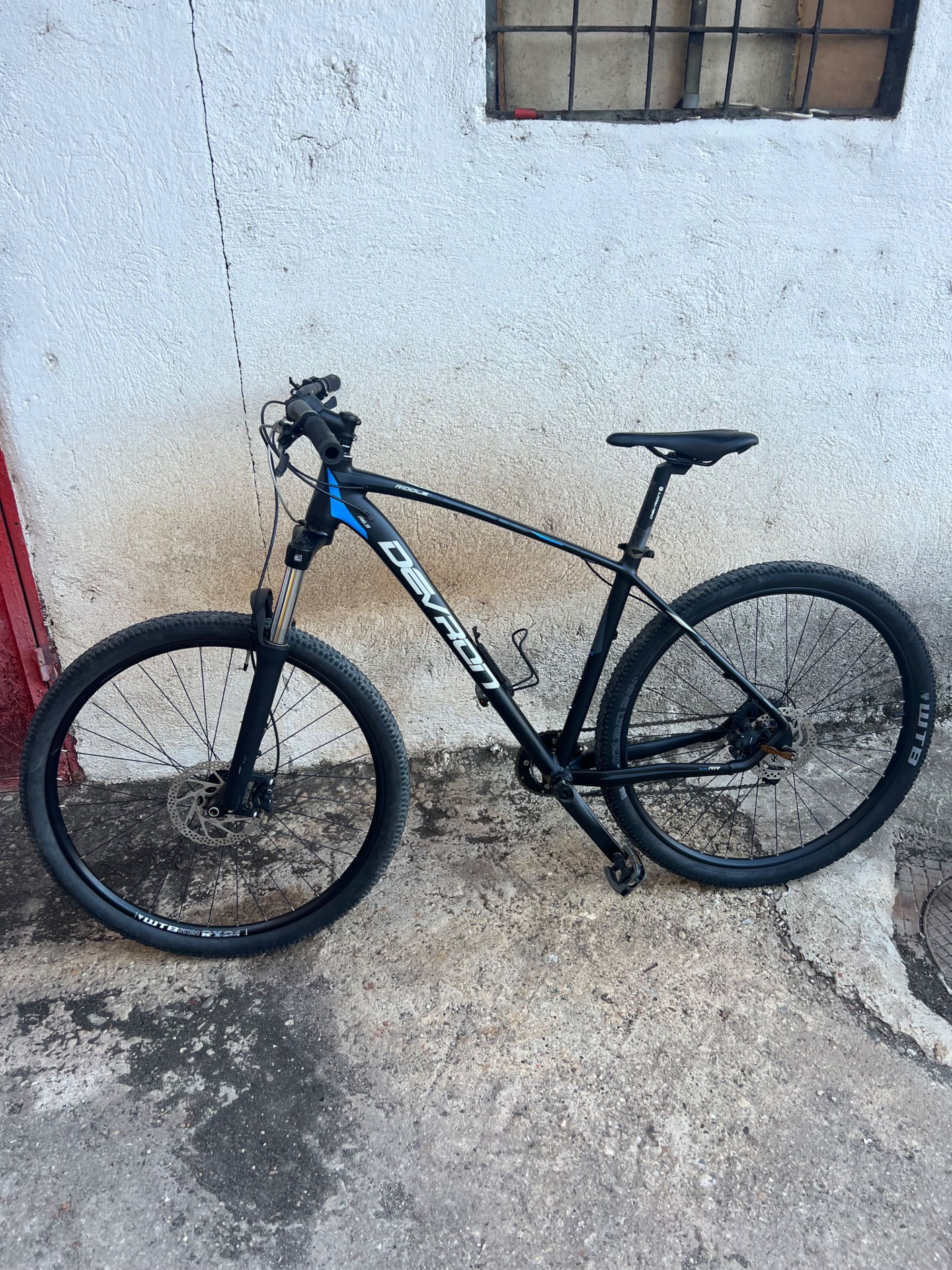 Bicicleta Devron Riddle 29, accept schimb doar cu iphone !!!