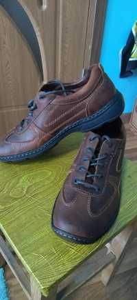 Vind pantofi bărbați piele  Best Walk handmade noi  marimea 44!!