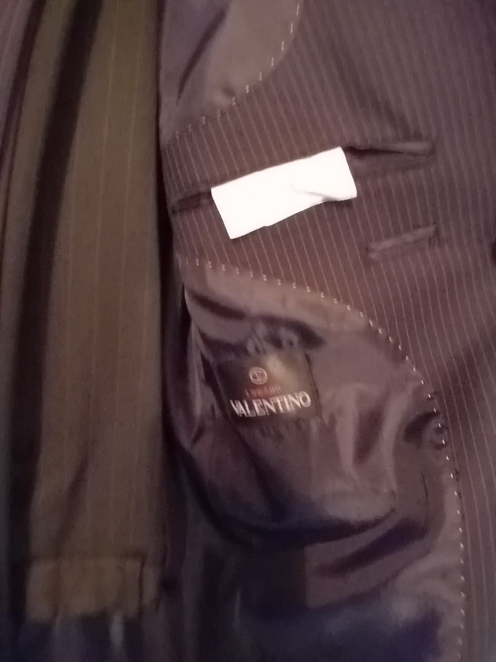 Vând 2 costume barbatesti