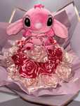 Buchet trandafiri din satin cu Angel