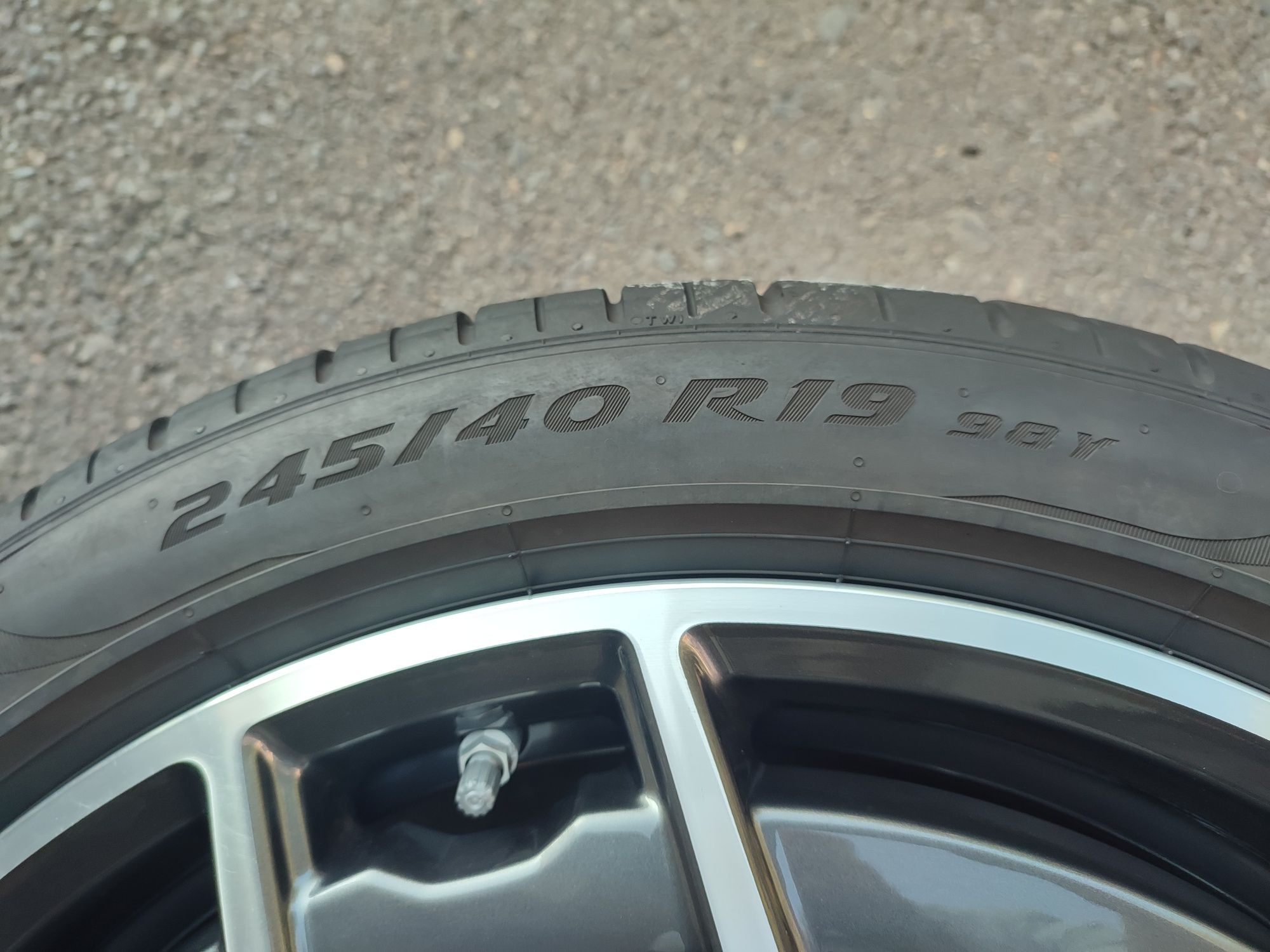 275/35/19" 245/40/19" 4бр Pirelli p zero4 rft,dot21г