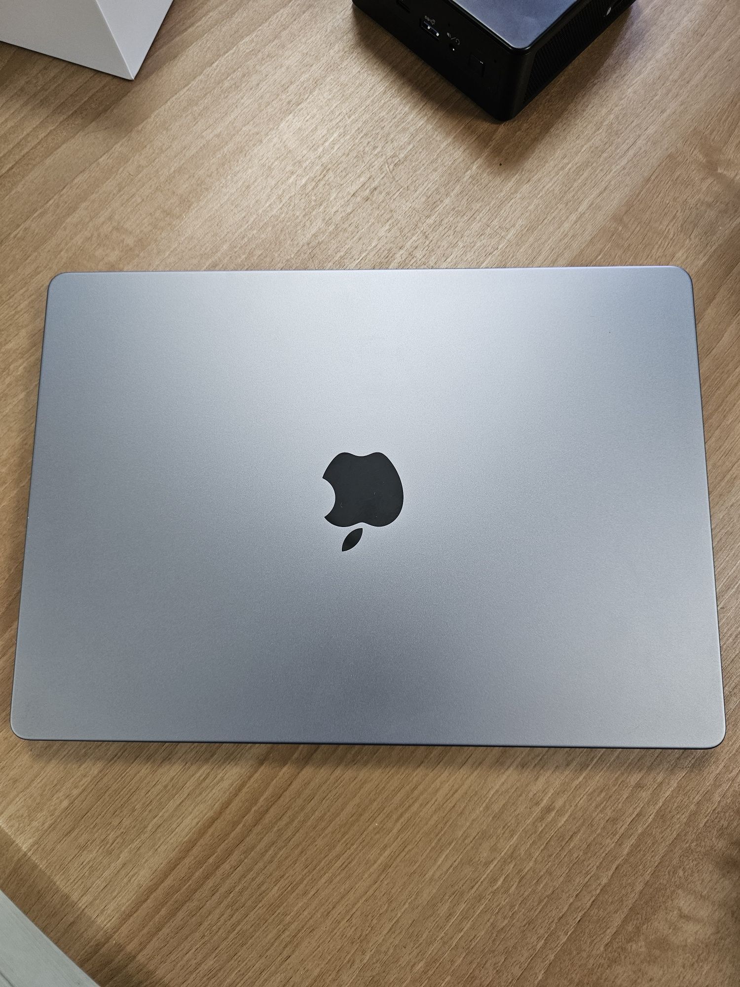 Apple Macbook Pro 14 M2 Pro 16/512G 48 циклов/98% Space Gray MPHE3LL/A