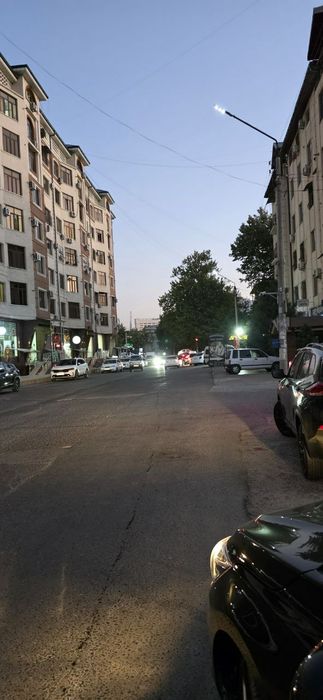 Srochno biznes uchun  pol podval sotiladi shahar markazidan 8 mart