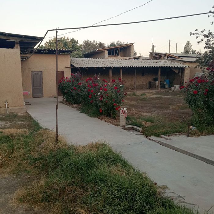 •Продается участок× 6•сотих  5 комнат