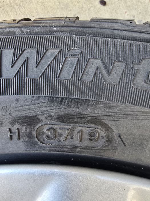Гуми с Джанти BMW 245/50/18