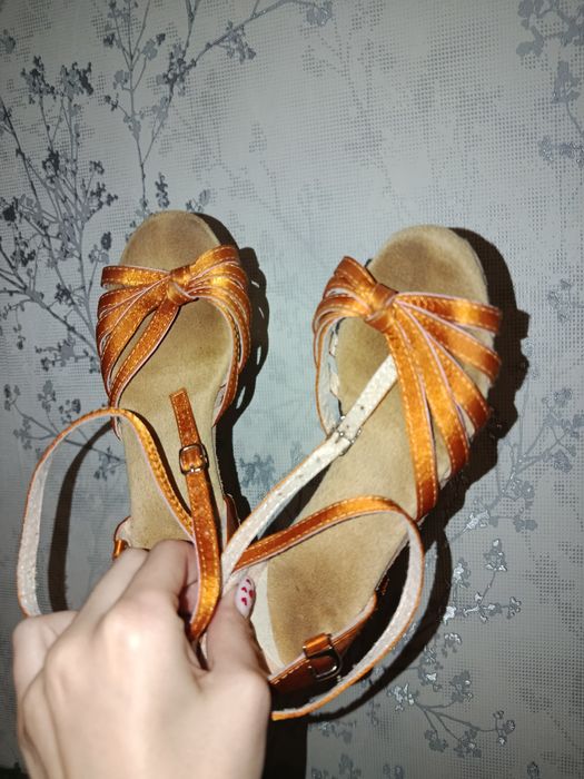 Бальные туфли детские