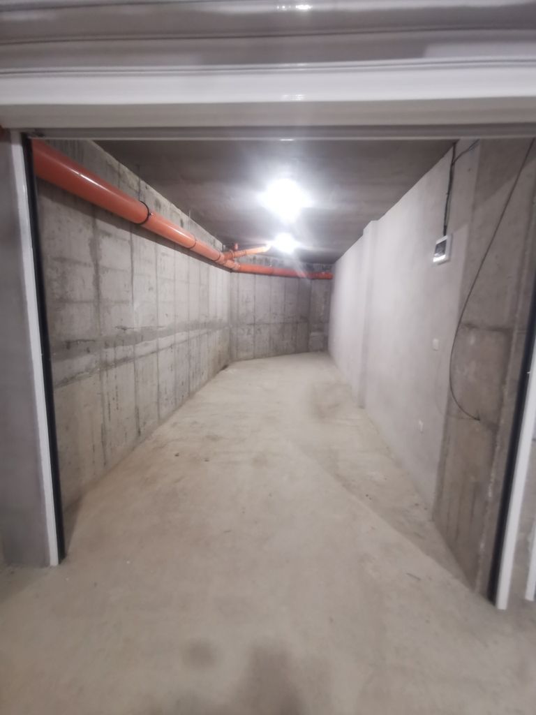 Продава се Тристаен апартамент в Стара Загора, Била - 93 кв.м за 893 €/кв.м - Снимка #9