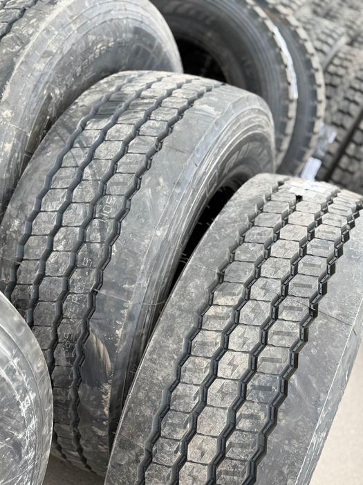 ROYAL BLACK 385/65r22.5