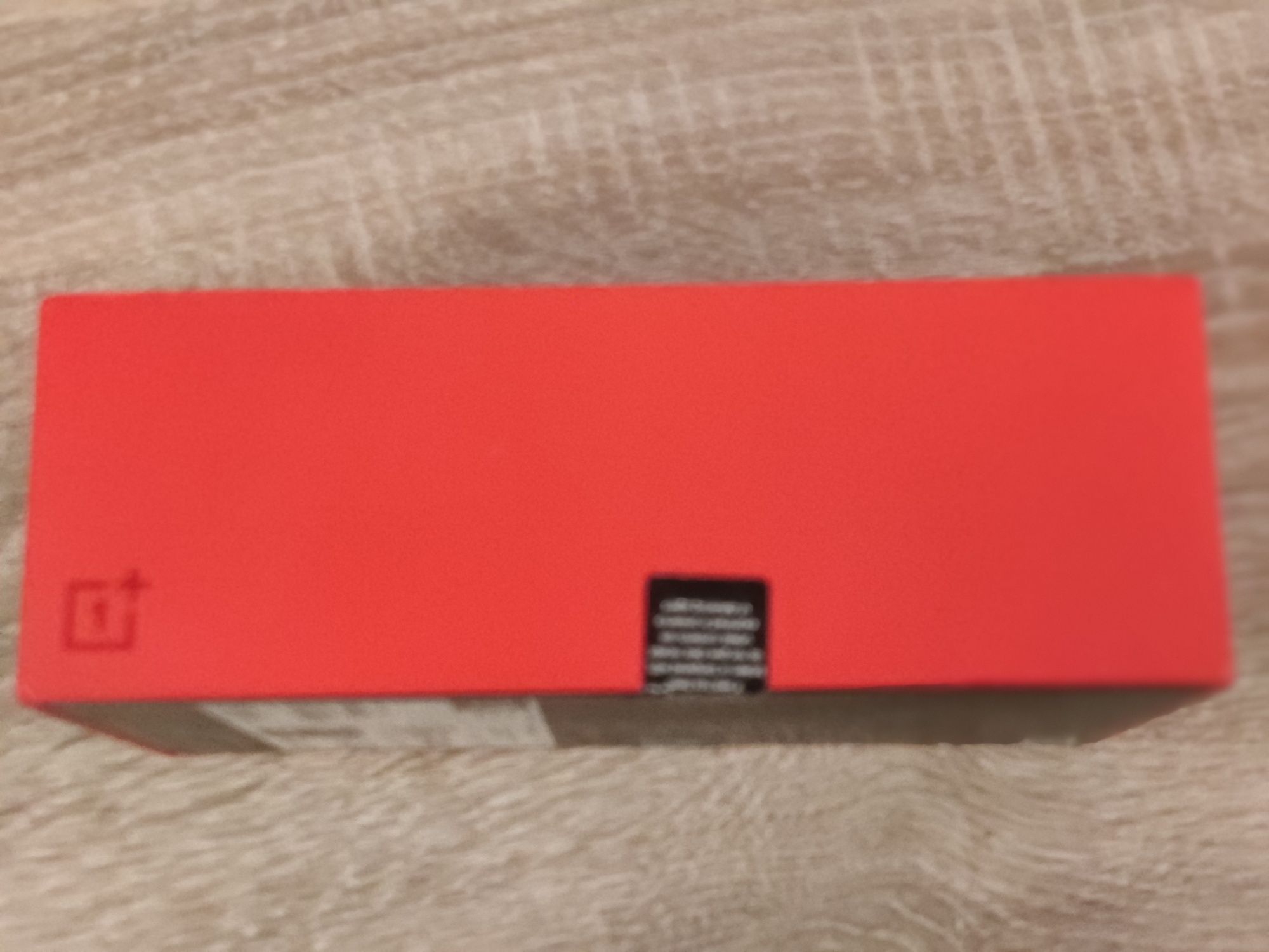 Продавам OnePlus 10Pro