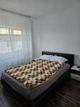 De inchiriat apartament 3 camere