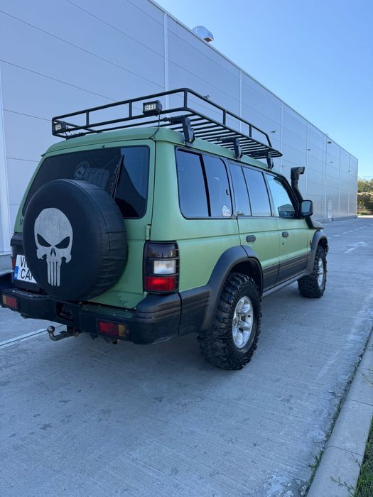 Mitsubishi Pajero 2.5 diesel in stare foarte buna