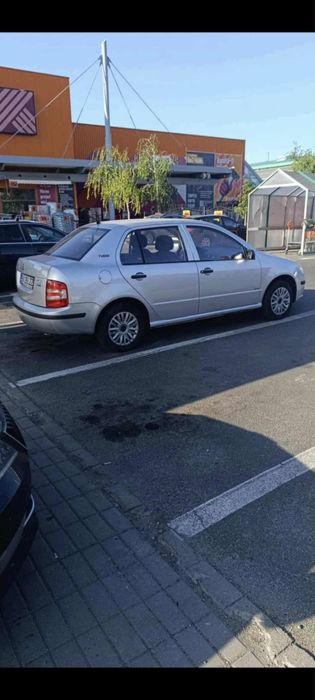 Vând Skoda Fabia 1,2 berlina -2007-benzina+gpl 1550 euro negociabil