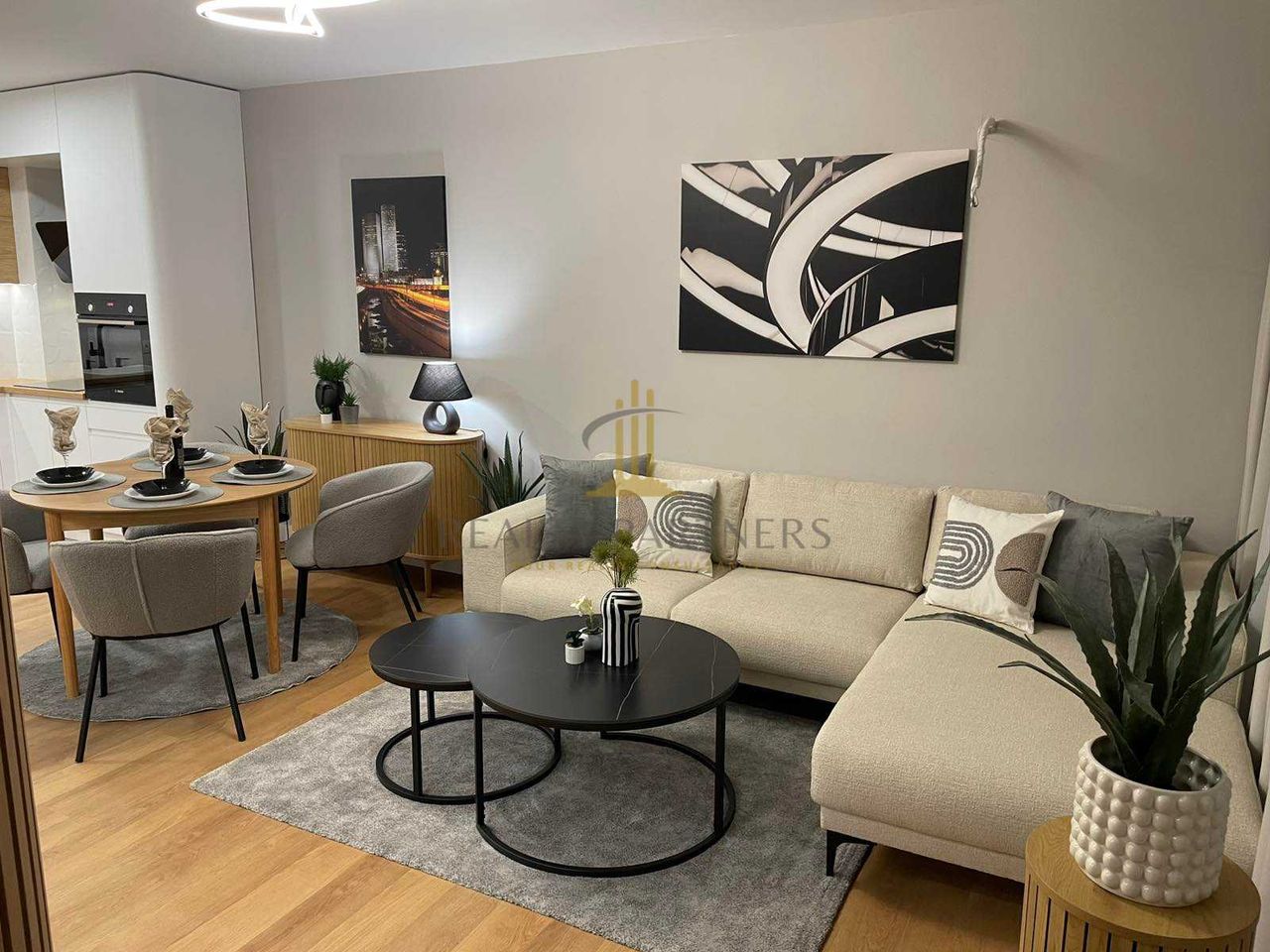 Продава се Тристаен апартамент в Пловдив, Остромила - 63 кв.м за 2142 €/кв.м - Снимка #6