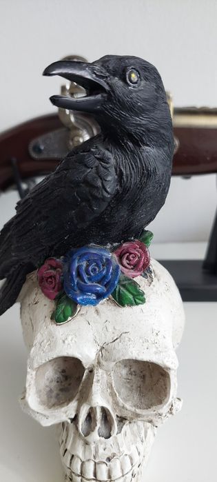 Craniu cu corb,Helloween.
