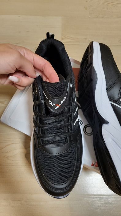 Мъжки спортни маратонки